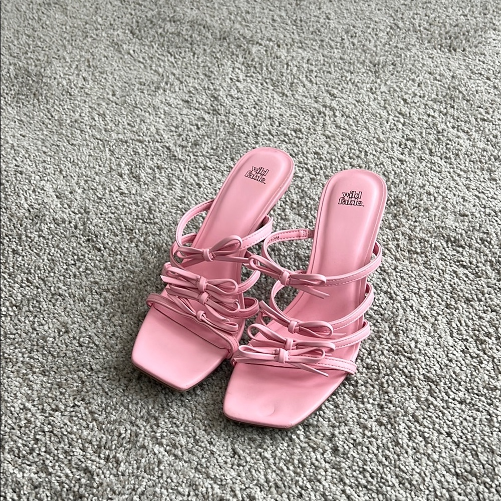 Wild Fable Pink Strappy Sandals